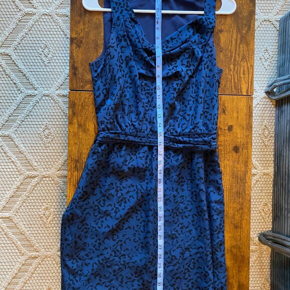 Theory Jaysa Blue and Black Leopard Print Silk Dress Size 4 - Picture 6 of 11